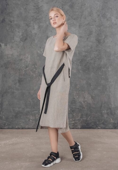 Asimetrinė lino suknelė