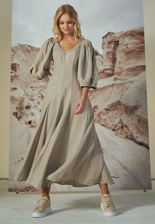 Pūstų rankovių lininė suknelė