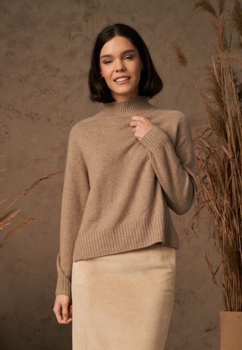 Cashmere sweater with shimmer