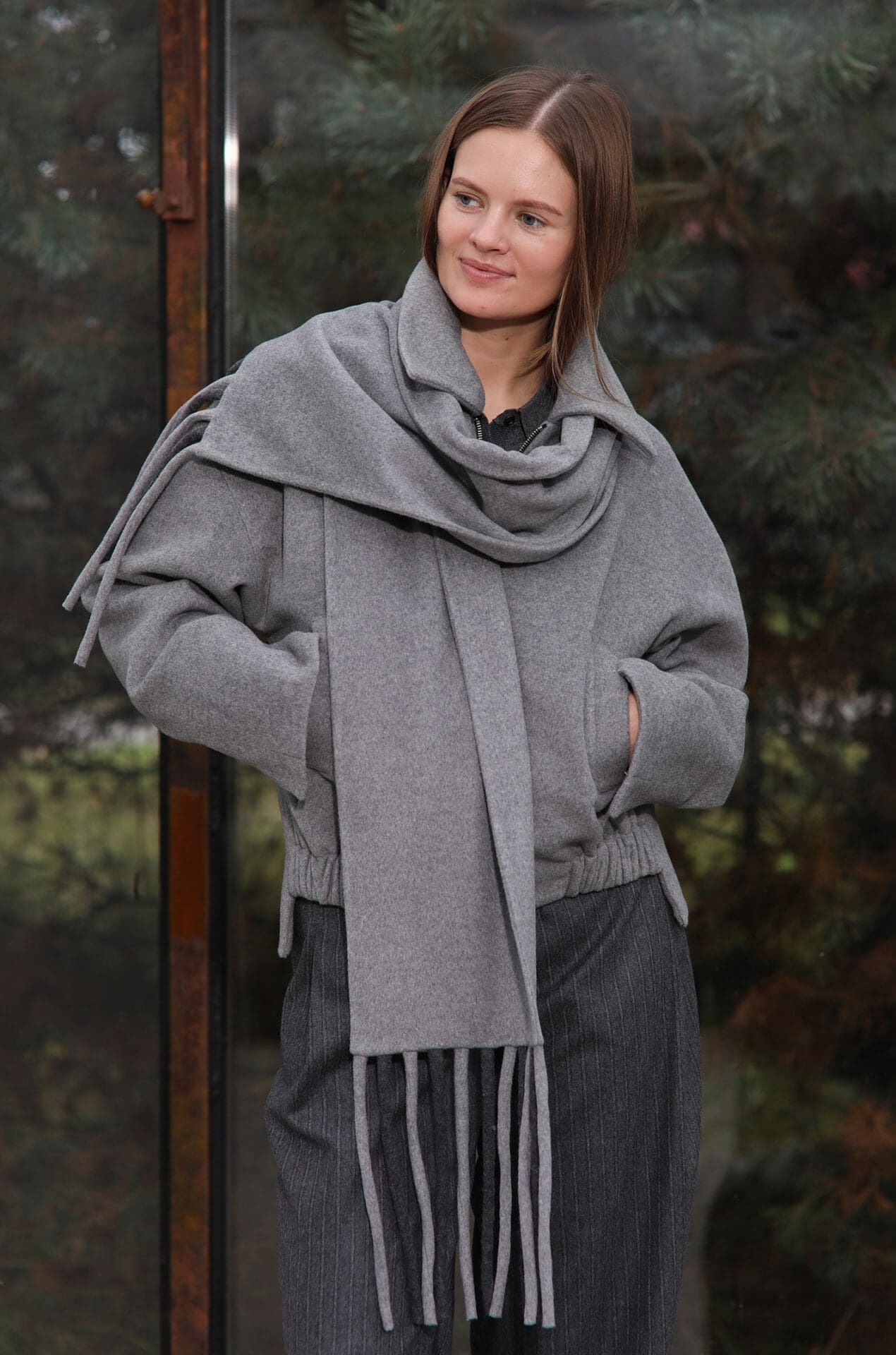 Pilkas šalikas - Image 2